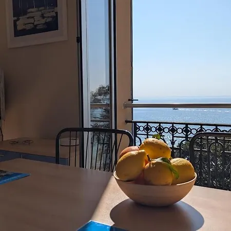 Stunning Large 2 Seafront Apartmán Menton