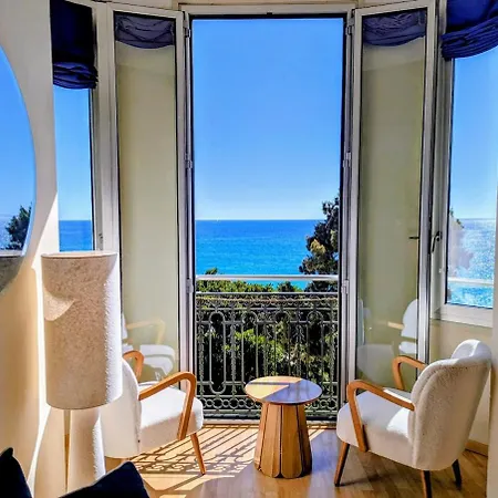 Stunning Large 2 Seafront Apartmán Menton