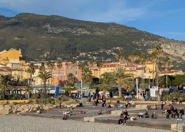 Апартаменты Stunning Large 2 Seafront
