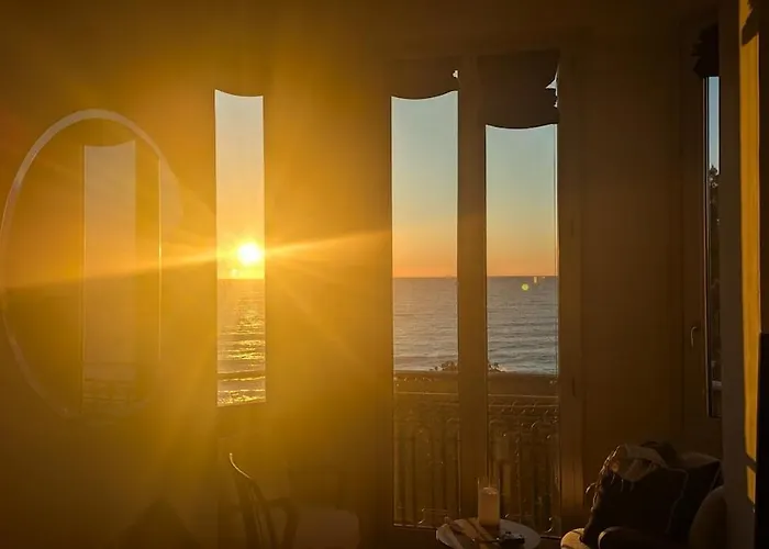 Апартаменты Stunning Large 2 Seafront *